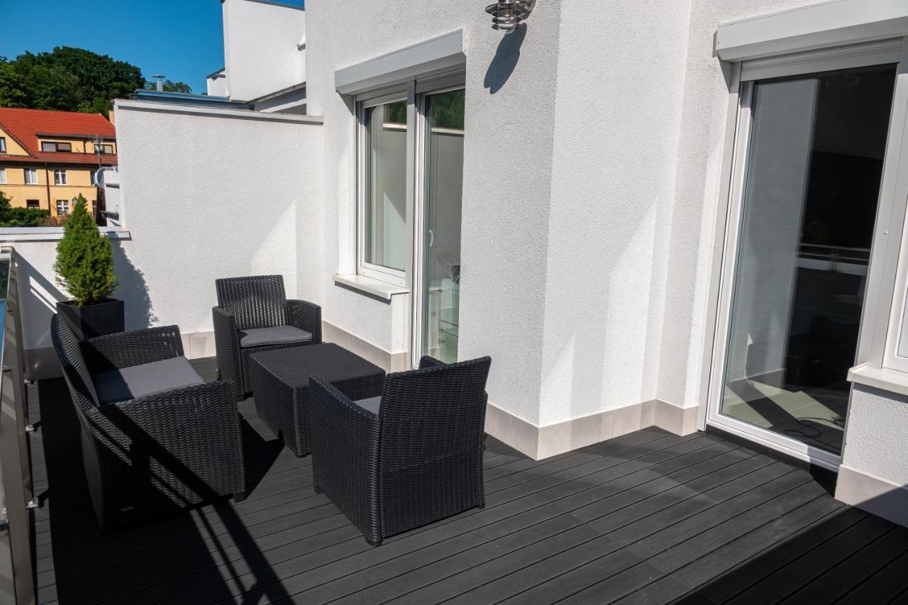 Apartament Przy Parku Z Duzym Tarasem ,Prywatny Parking Daire Swinoujscie Dış mekan fotoğraf